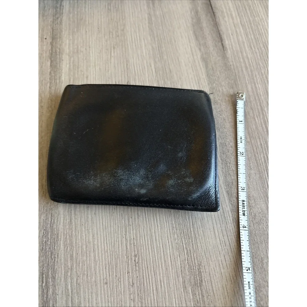TUMI Black Leather Double Billfold Wallet‎ with 6 Card Pockets